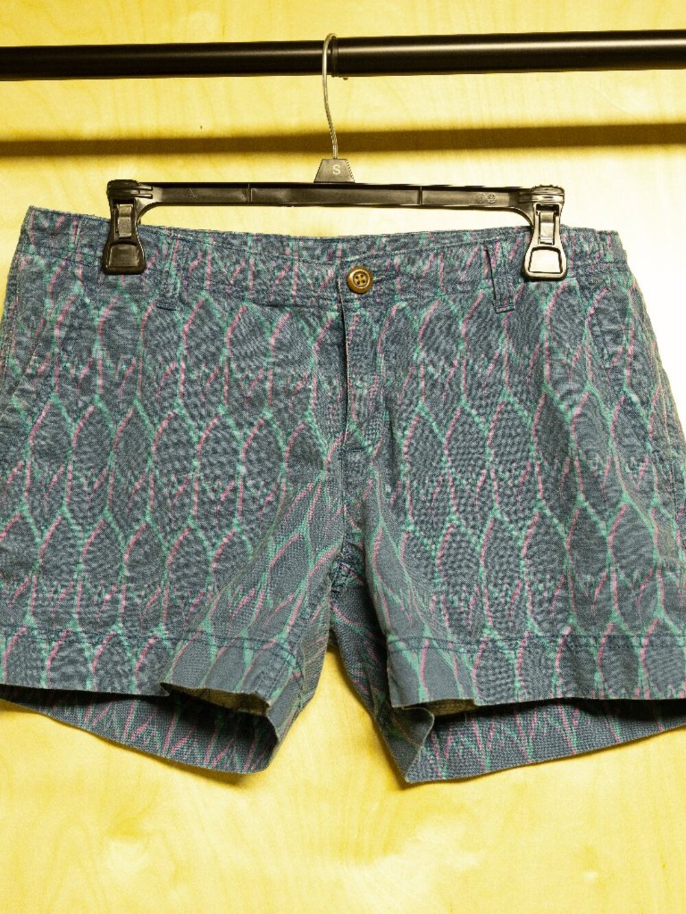 The North Face teal blue patterned shorts  Women's Sz 6